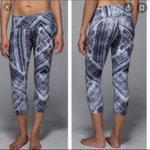 Lululemon - Wunder Under Crop